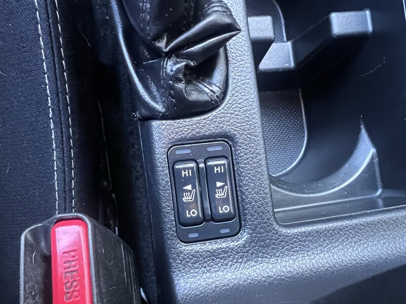 2013 Subaru XV Crosstrek 2.0i Premium - Photo 16 - Seattle, WA 98125
