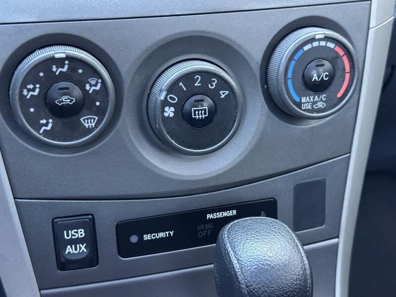 2012 Toyota Corolla L - Photo 7 - Seattle, WA 98125