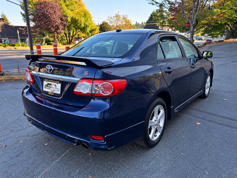 2012 Toyota Corolla L - Photo 5 - Seattle, WA 98125