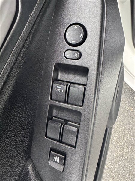 2012 Mazda Mazda3 i Touring 4dr Sedan 5A w/R Production - Photo 9 - Seattle, WA 98125