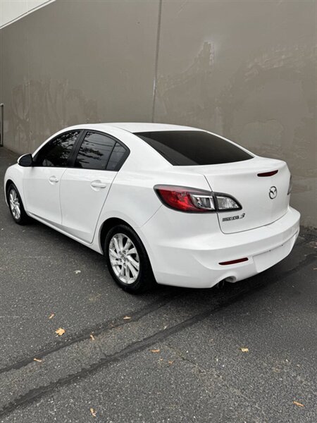 2012 Mazda Mazda3 i Touring 4dr Sedan 5A w/R Production - Photo 7 - Seattle, WA 98125