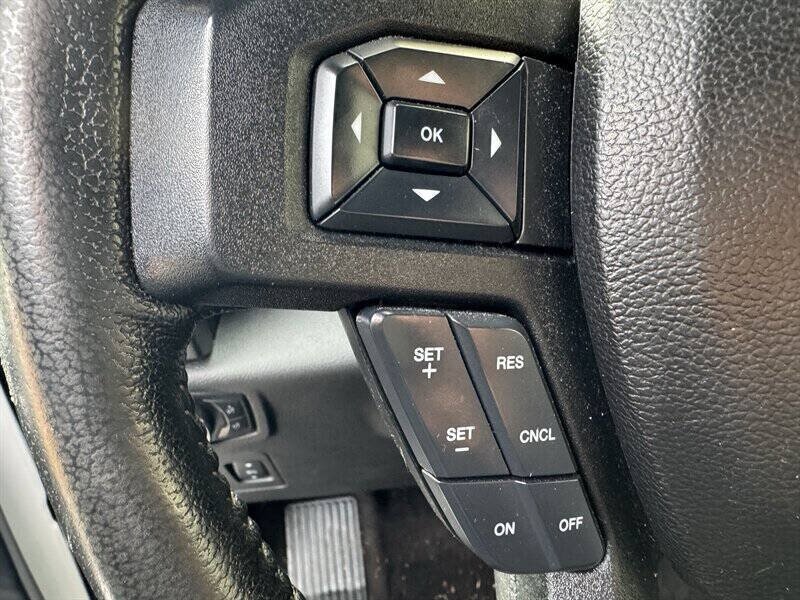 2016 Ford F-150 XL 4x4 4dr SuperCrew 5.5 ft. SB - Photo 10 - Seattle, WA 98125
