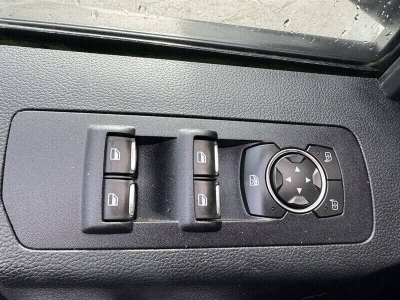 2016 Ford F-150 XL 4x4 4dr SuperCrew 5.5 ft. SB - Photo 8 - Seattle, WA 98125