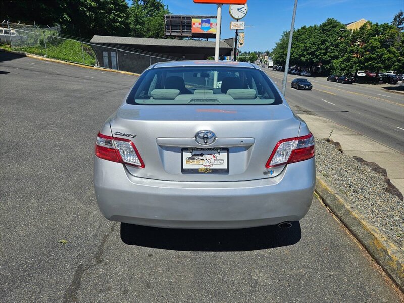 2008 Toyota Camry Hybrid Base 4dr Sedan - Photo 4 - Seattle, WA 98125