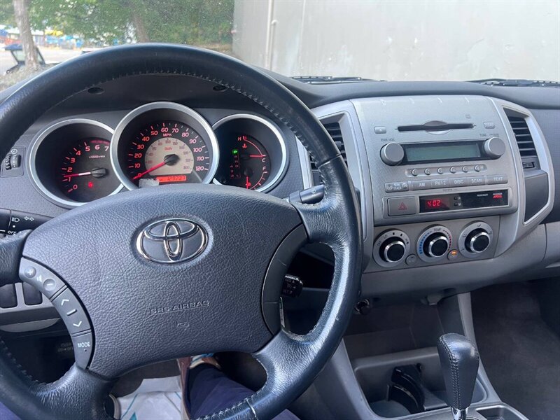 2006 Toyota Tacoma V6 4dr Double Cab 4WD (4L 5A) - Photo 10 - Seattle, WA 98125