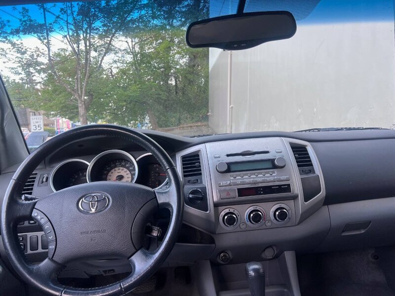 2006 Toyota Tacoma V6 4dr Double Cab 4WD (4L 5A) - Photo 9 - Seattle, WA 98125