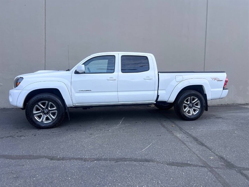 2006 Toyota Tacoma V6 4dr Double Cab 4WD (4L 5A) - Photo 3 - Seattle, WA 98125