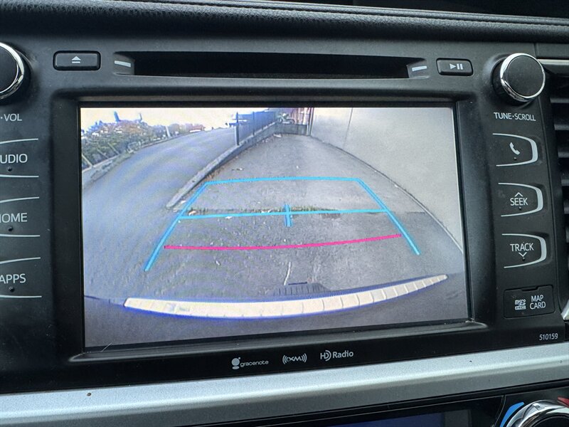 2016 Toyota Highlander XLE - Photo 23 - Seattle, WA 98125