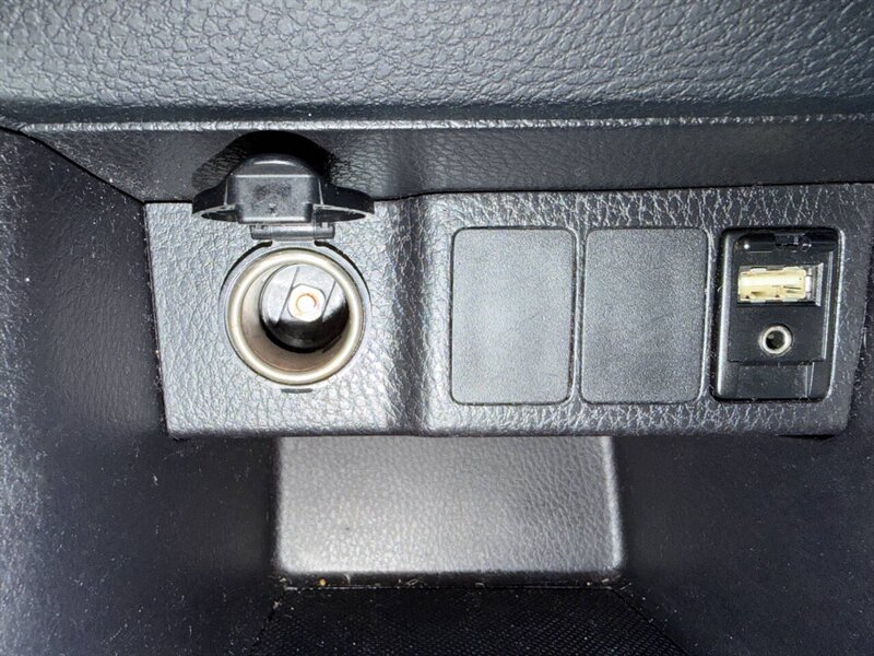 2015 Toyota Corolla S Premium 4dr Sedan - Photo 23 - Seattle, WA 98125