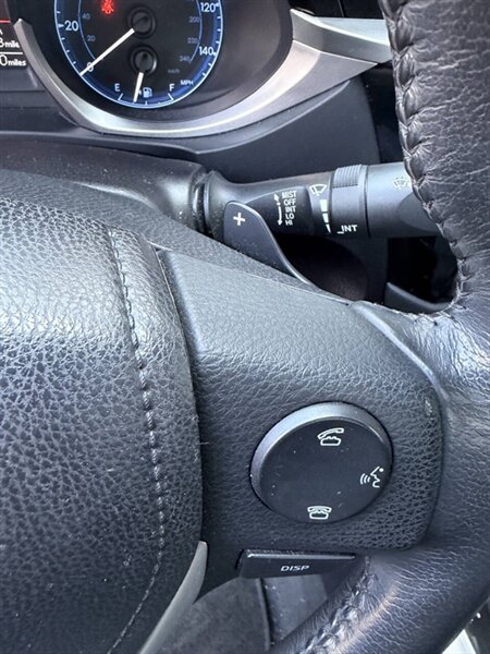 2015 Toyota Corolla S Premium 4dr Sedan - Photo 18 - Seattle, WA 98125