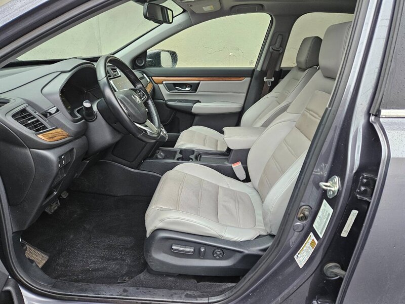 2017 Honda CR-V EX L w/Navi AWD 4dr SUV - Photo 8 - Seattle, WA 98125