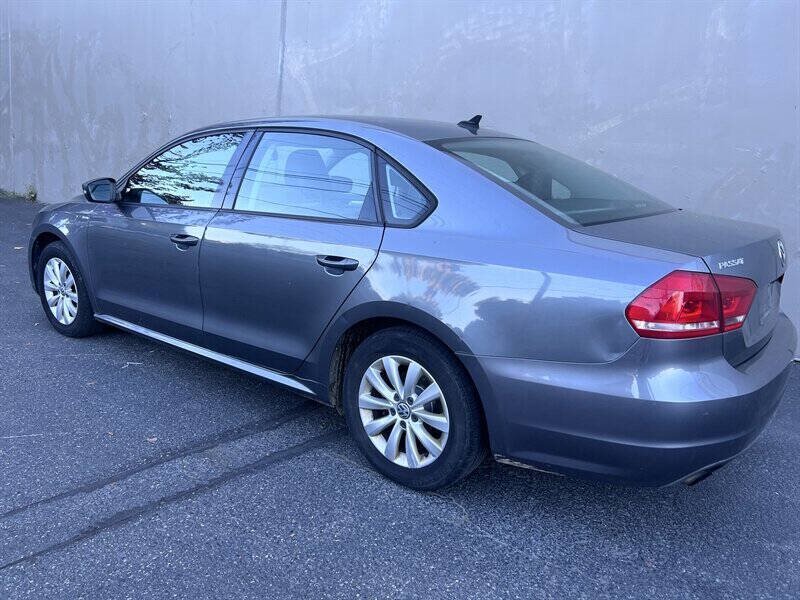 2014 Volkswagen Passat 1.8T S PZEV 4dr Sedan 5M - Photo 3 - Seattle, WA 98125
