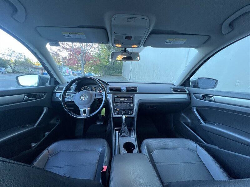 2014 Volkswagen Passat 1.8T S PZEV 4dr Sedan 5M - Photo 9 - Seattle, WA 98125