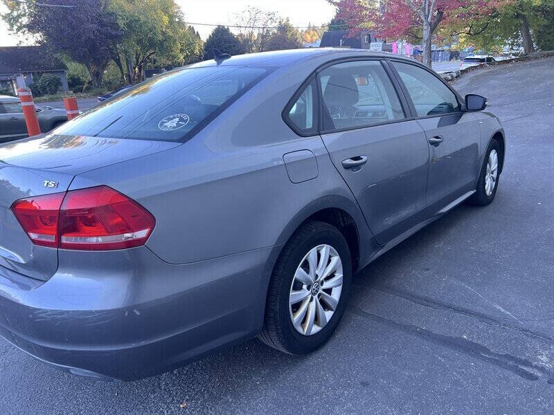 2014 Volkswagen Passat 1.8T S PZEV 4dr Sedan 5M - Photo 6 - Seattle, WA 98125