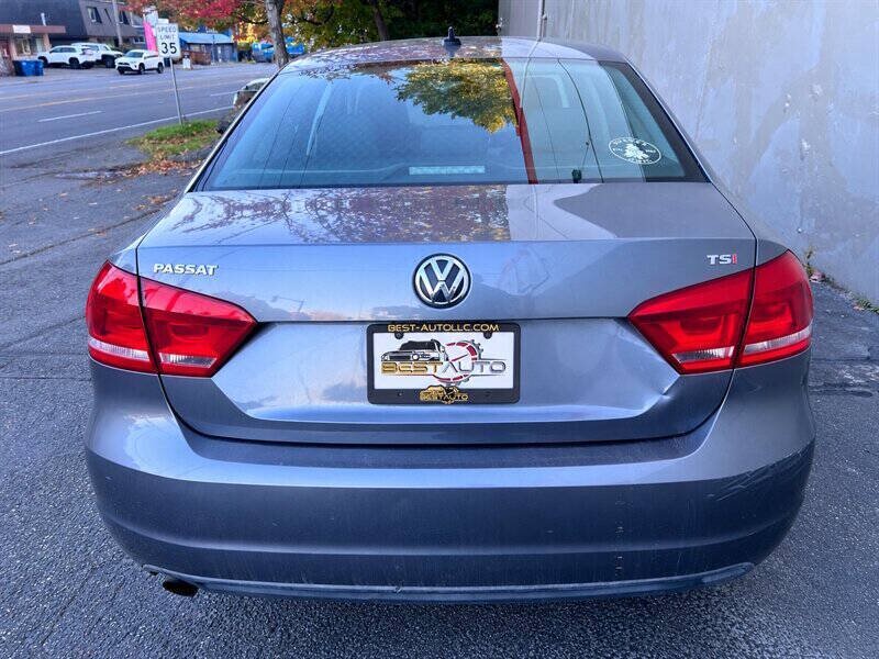 2014 Volkswagen Passat 1.8T S PZEV 4dr Sedan 6A - Photo 5 - Seattle, WA 98125