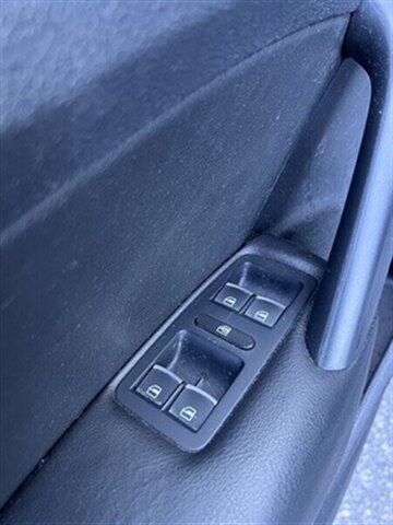 2014 Volkswagen Passat 1.8T S PZEV 4dr Sedan 5M - Photo 11 - Seattle, WA 98125
