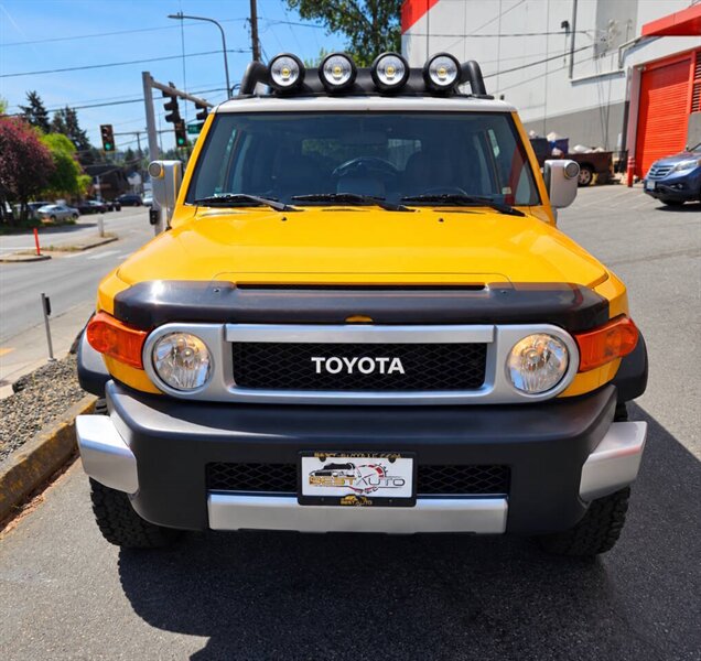 2007 Toyota FJ Cruiser Base 4dr SUV 4WD (4L V6 6M) - Photo 3 - Seattle, WA 98125