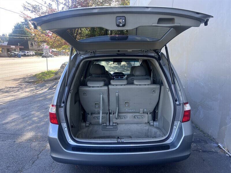 2006 Honda Odyssey EX L w/DVD 4dr Mini Van - Photo 7 - Seattle, WA 98125