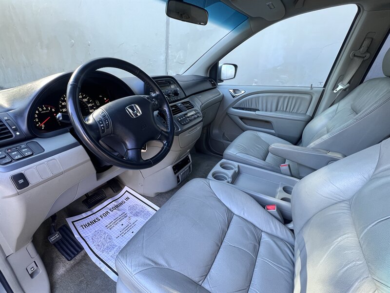 2006 Honda Odyssey EX-L w/DVD - Photo 22 - Seattle, WA 98125