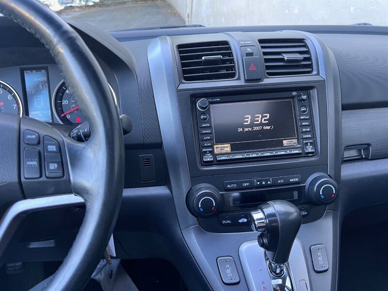 2008 Honda CR-V EX L w/Navi AWD 4dr SUV - Photo 14 - Seattle, WA 98125