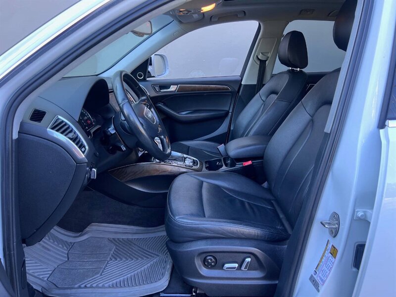 2016 Audi Q5 2.0T quattro Premium Plus AWD 4dr SUV - Photo 10 - Seattle, WA 98125