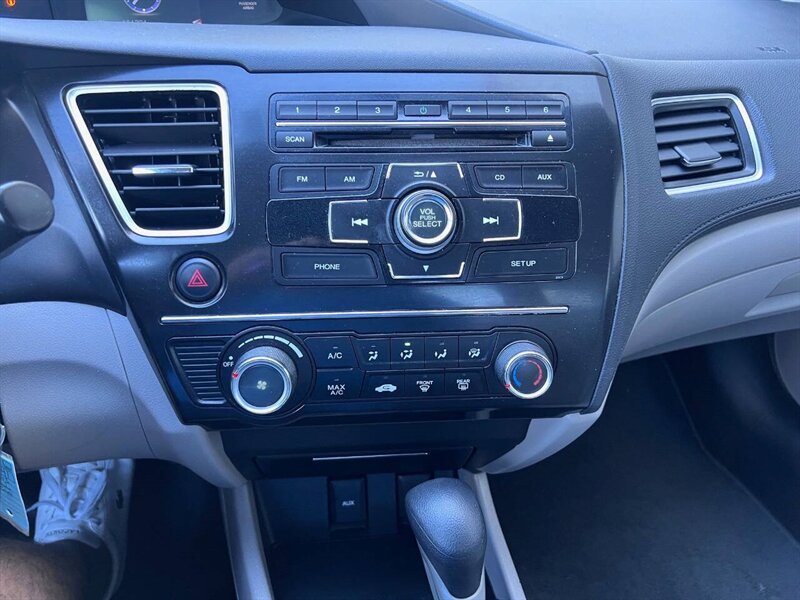 2013 Honda Civic LX 4dr Sedan 5A - Photo 11 - Seattle, WA 98125