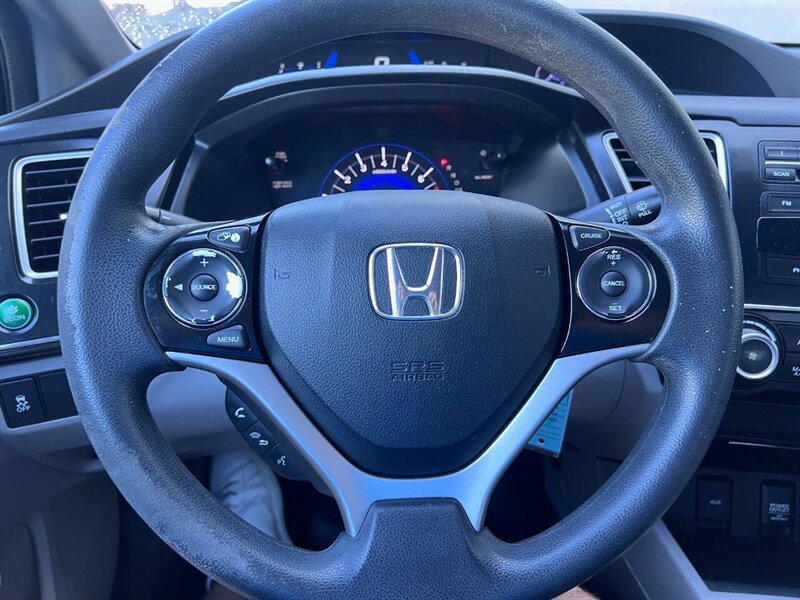 2013 Honda Civic LX 4dr Sedan 5A - Photo 13 - Seattle, WA 98125