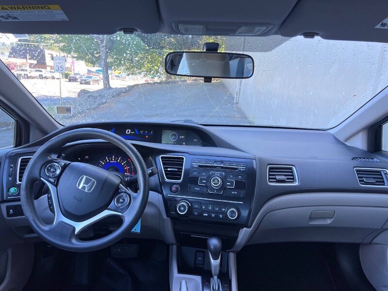 2013 Honda Civic LX 4dr Sedan 5A - Photo 8 - Seattle, WA 98125