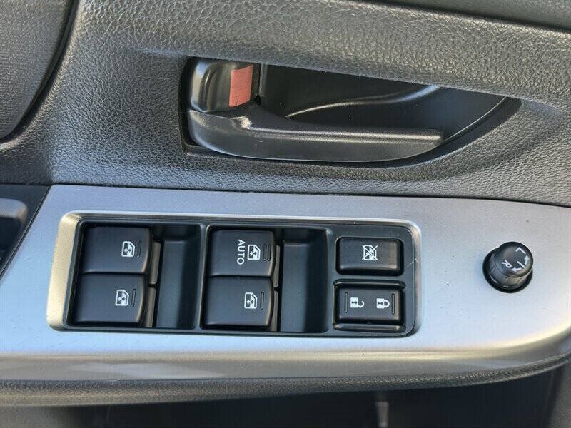 2015 Subaru Impreza 2.0i AWD 4dr Wagon 5M - Photo 8 - Seattle, WA 98125