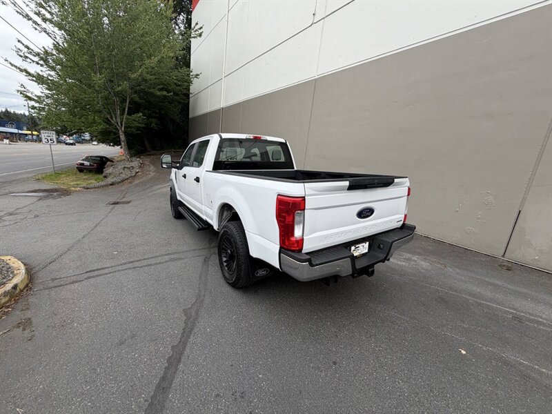 2019 Ford F-350 XLT 4x4 4dr Crew Cab 6.8 ft. SB SRW Pickup - Photo 7 - Seattle, WA 98125