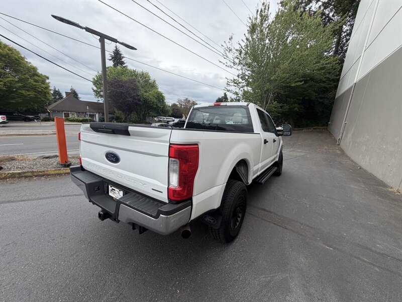 2019 Ford F-350 XLT 4x4 4dr Crew Cab 6.8 ft. SB SRW Pickup - Photo 5 - Seattle, WA 98125
