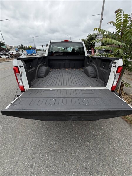 2019 Ford F-350 XLT 4x4 4dr Crew Cab 6.8 ft. SB SRW Pickup - Photo 21 - Seattle, WA 98125