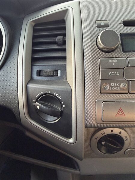 2007 Toyota Tacoma V6 4dr Double Cab 4WD 5.0 ft. SB (4L 5A) - Photo 11 - Seattle, WA 98125