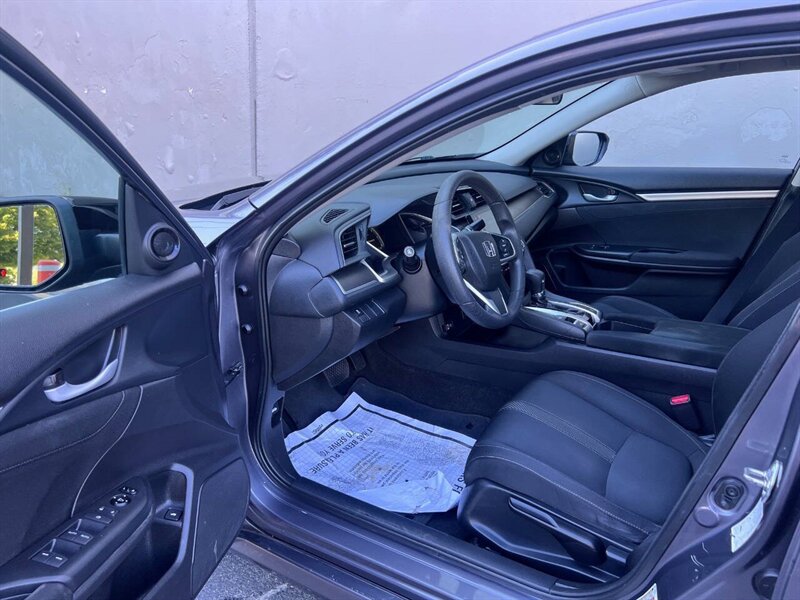 2017 Honda Civic EX T 4dr Sedan CVT - Photo 10 - Seattle, WA 98125