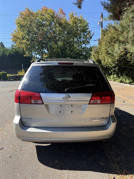2005 Toyota Sienna CE 7 Passenger 4dr Mini Van - Photo 6 - Seattle, WA 98125