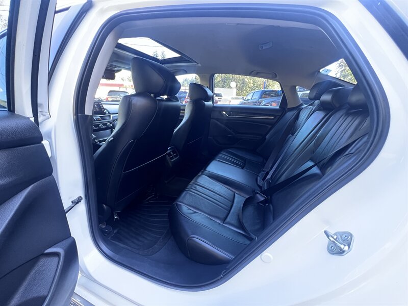 2018 Honda Accord EX-L - Photo 6 - Seattle, WA 98125