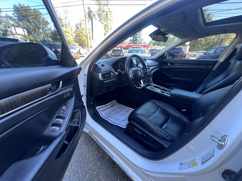 2018 Honda Accord EX-L - Photo 5 - Seattle, WA 98125