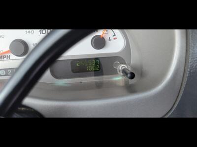2005 Ford Explorer Sport Trac XLT - Photo 12 - Bakersfield, CA 93312