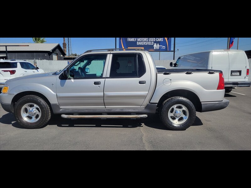 2005 Ford Explorer Sport Trac XLT  