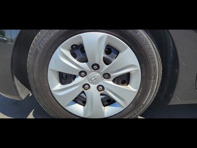 2016 Hyundai ELANTRA SE - Photo 12 - Bakersfield, CA 93312