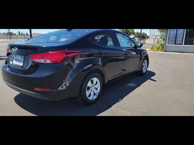 2016 Hyundai ELANTRA SE - Photo 6 - Bakersfield, CA 93312
