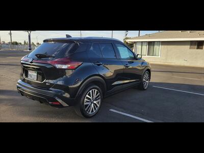 2021 Nissan KICKS SV SV - Photo 2 - Bakersfield, CA 93312