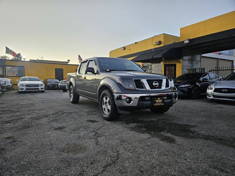 2006 Nissan Frontier SE 4dr Crew Cab SB 5A   - Photo 1 - Richmond, CA 94804
