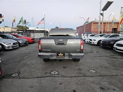 2006 Nissan Frontier SE 4dr Crew Cab SB 5A - Photo 5 - Richmond, CA 94804