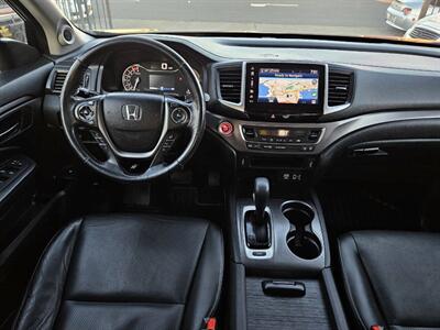 2018 Honda Ridgeline RTL T 4dr Crew Cab 5.3 ft. SB - Photo 12 - Richmond, CA 94804