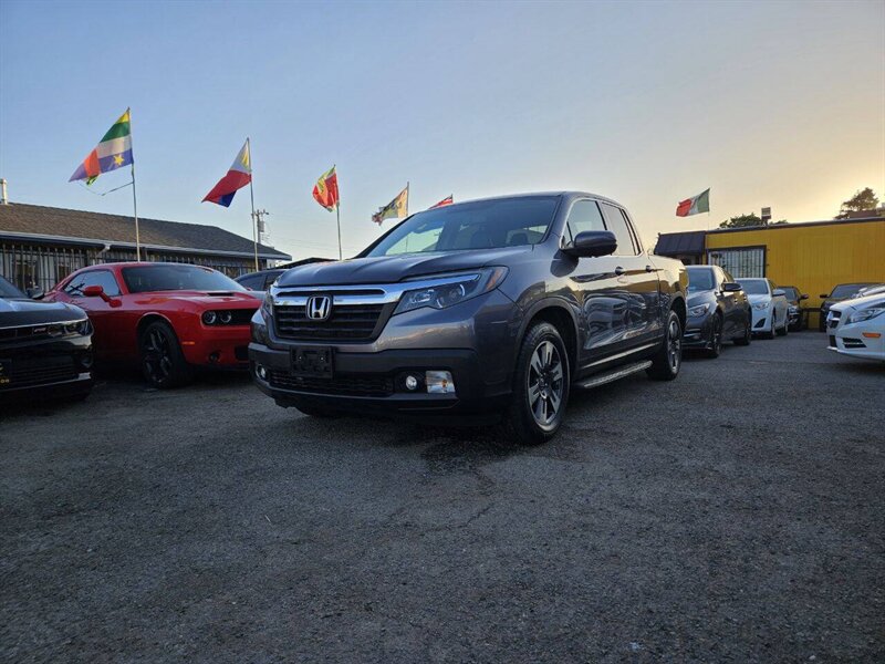 2018 Honda Ridgeline RTL T 4dr Crew Cab 5.3 ft. SB   - Photo 1 - Richmond, CA 94804
