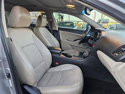 2013 Kia Optima EX 4dr Sedan - Photo 32 - Richmond, CA 94804