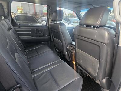 2010 Honda Ridgeline RTL w/Navi 4x4 4dr Crew Cab - Photo 35 - Richmond, CA 94804