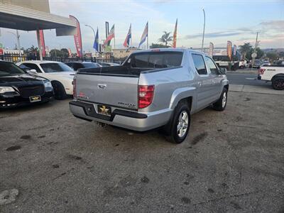 2010 Honda Ridgeline RTL w/Navi 4x4 4dr Crew Cab - Photo 6 - Richmond, CA 94804