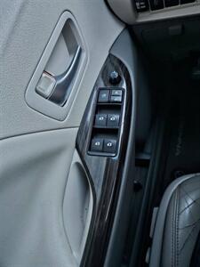 2015 Toyota Sienna XLE Premium 8 Passenger 4dr Mini Van - Photo 31 - Richmond, CA 94804